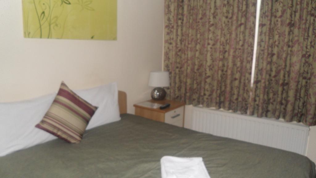Montrose Guest House Romford Eksteriør bilde