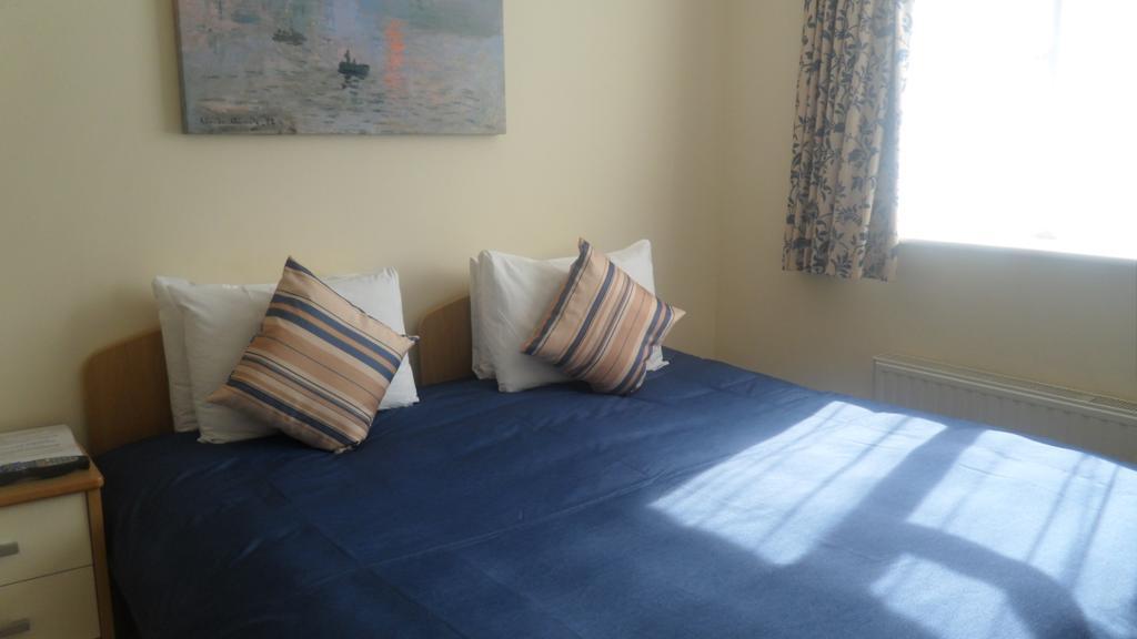 Montrose Guest House Romford Eksteriør bilde